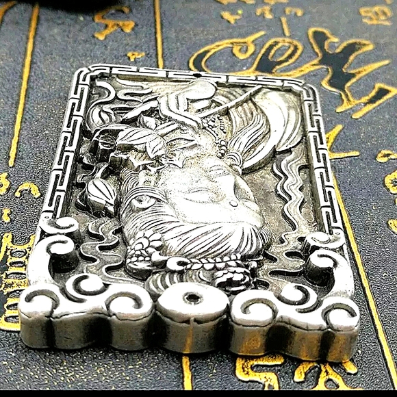♥️Collectible Antique Silver Chinese Bullion amulets - Picture 3 of 10